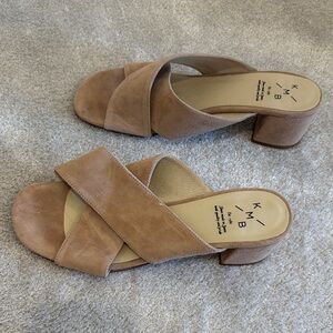 Women's Elegant Tan Suede Sandals